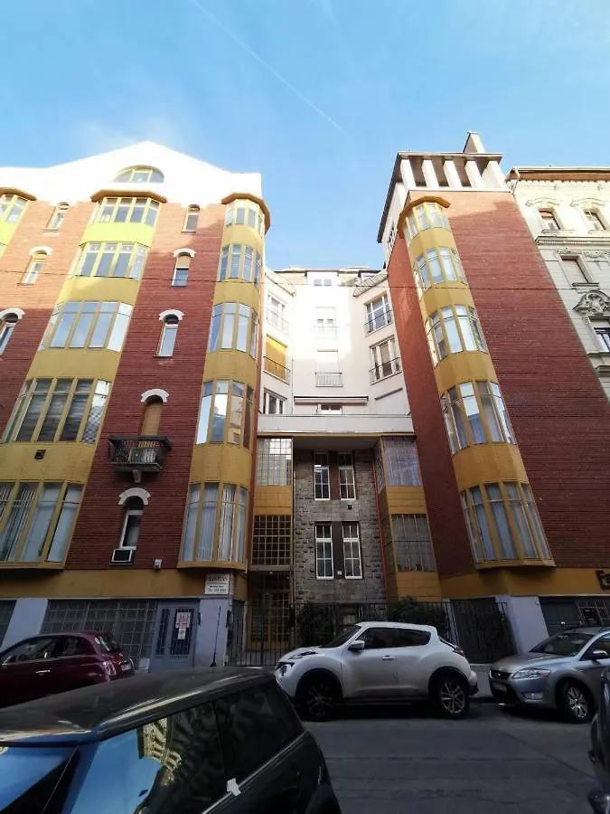 High Sky Apartment Budapest